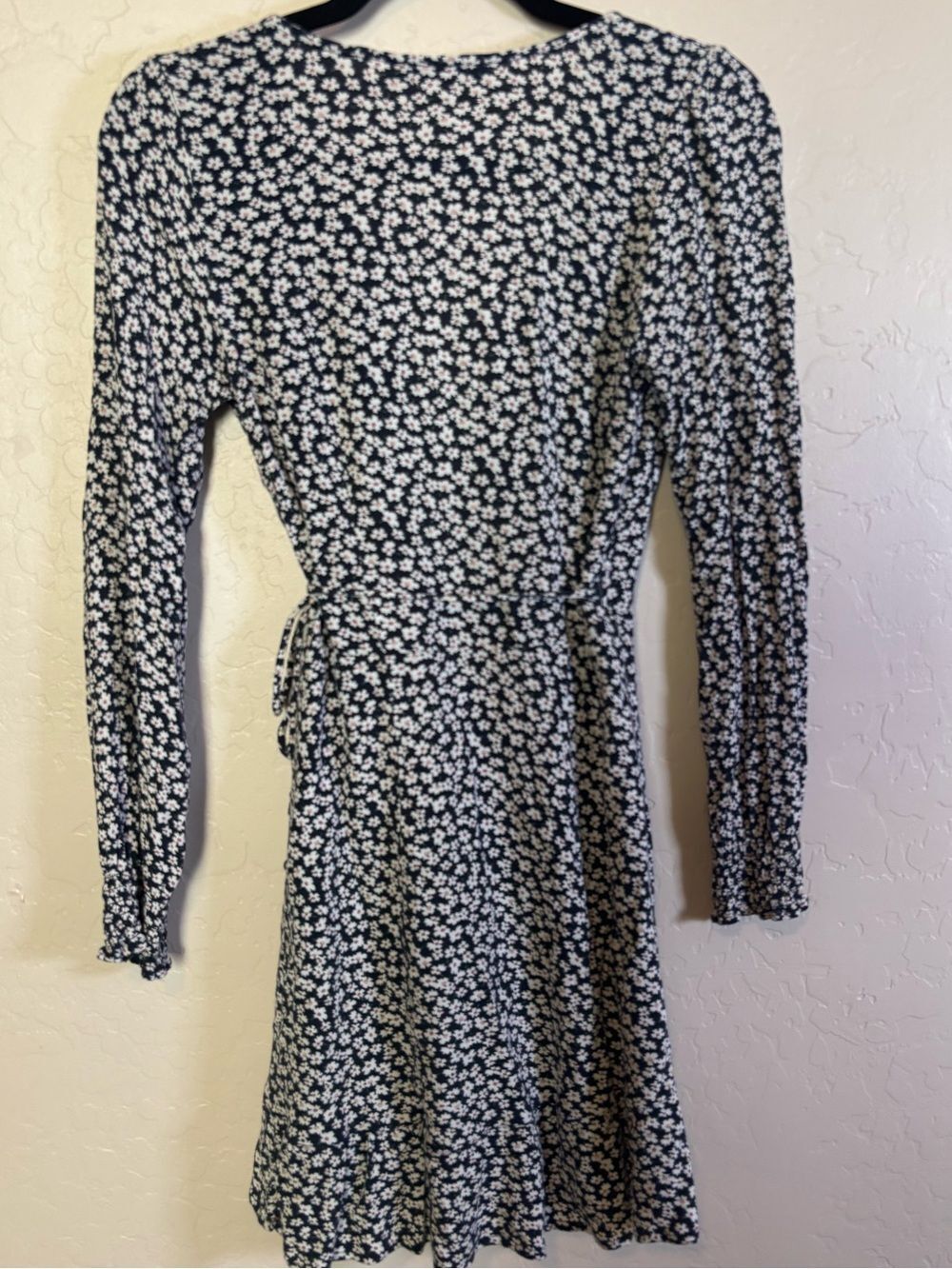 Abercrombie & Fitch Floral Wrap Mini Dress Womens XS Long Sleeve Tie Waist - Picture 4 of 9
